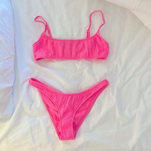 Triangl Pipa Dandy Candy XS top S bottoms